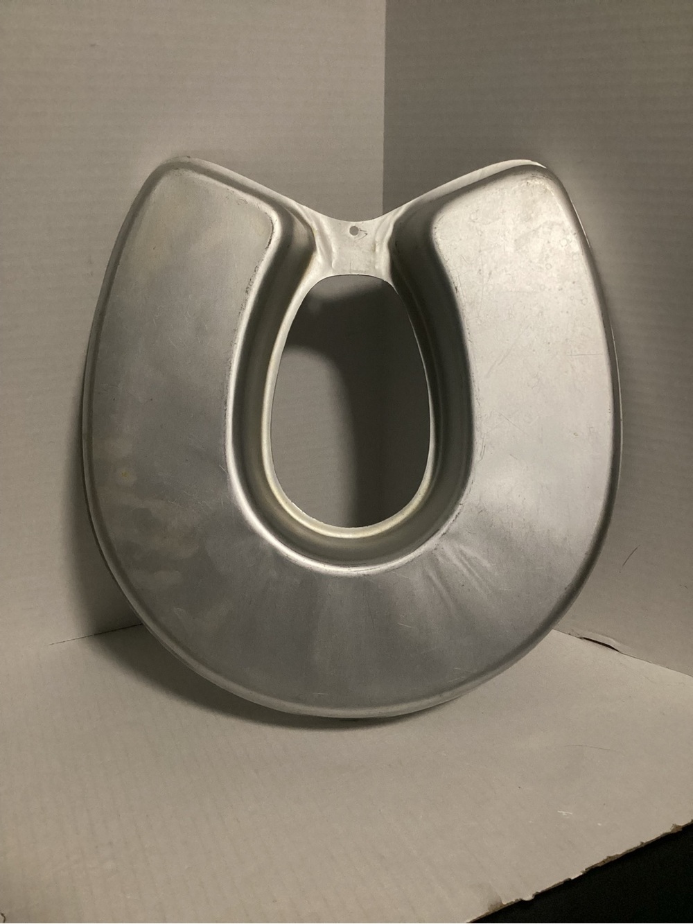 Vintage 1972 Wilton Silver Horseshoe Cake Pan